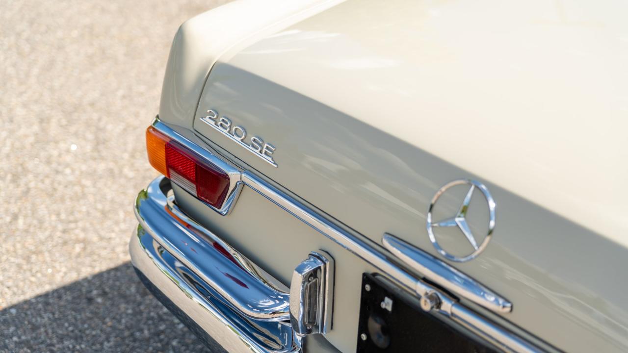 1969 Mercedes - Benz 280 SE Cabriolet