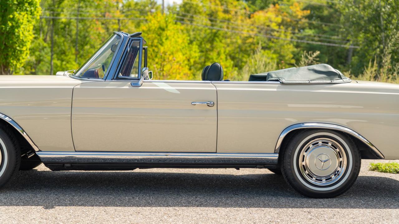 1969 Mercedes - Benz 280 SE Cabriolet