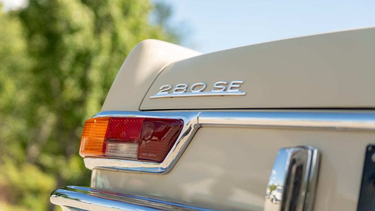 1969 Mercedes - Benz 280 SE Cabriolet