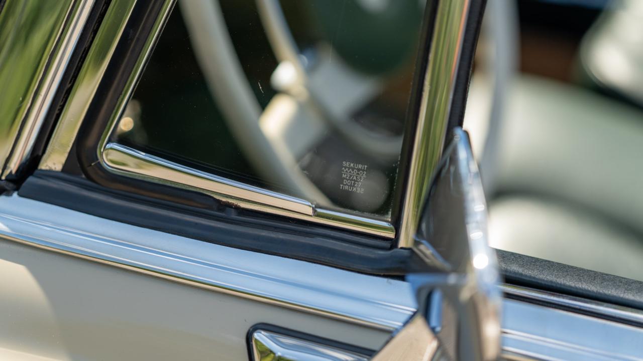 1969 Mercedes - Benz 280 SE Cabriolet
