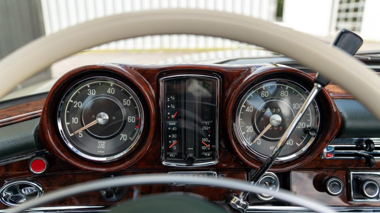 1969 Mercedes - Benz 280 SE Cabriolet