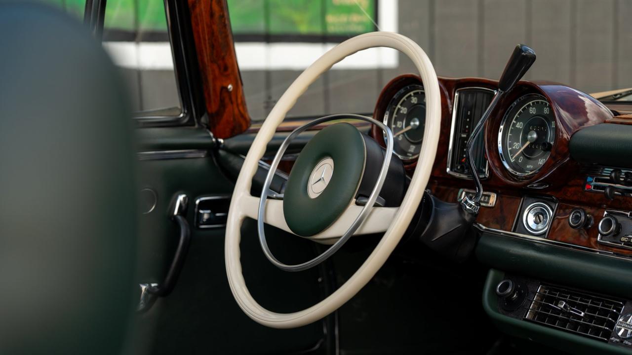 1969 Mercedes - Benz 280 SE Cabriolet