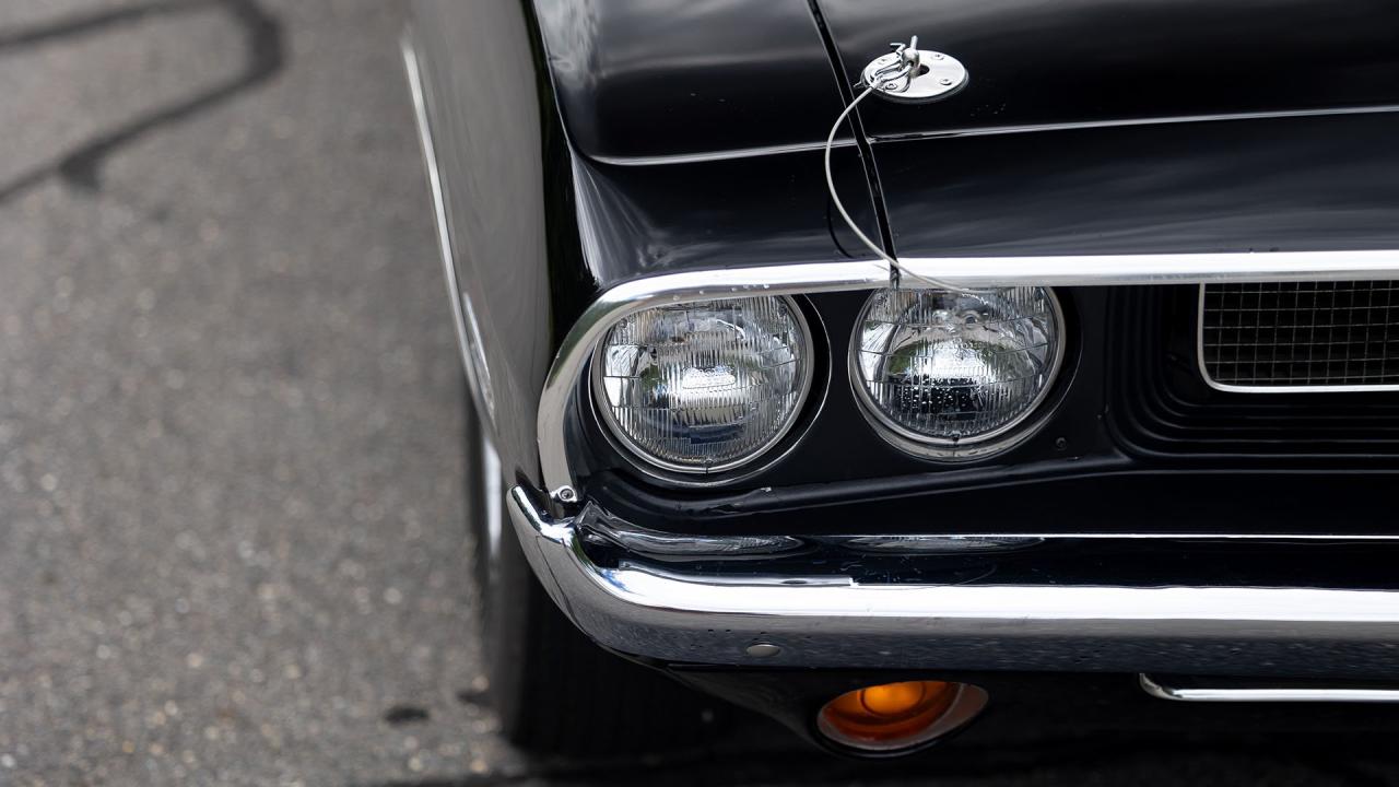 1970 Dodge Challenger R/T Hardtop 426 Hemi