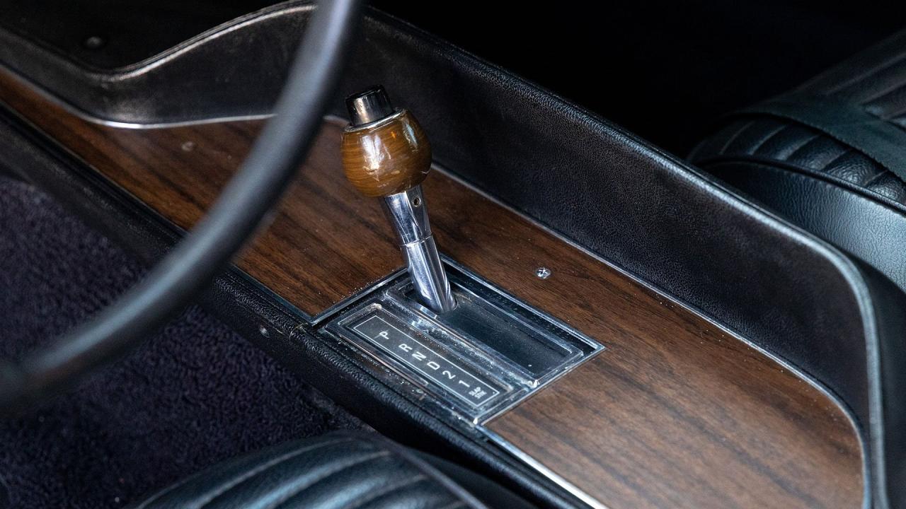 1970 Dodge Challenger R/T Hardtop 426 Hemi