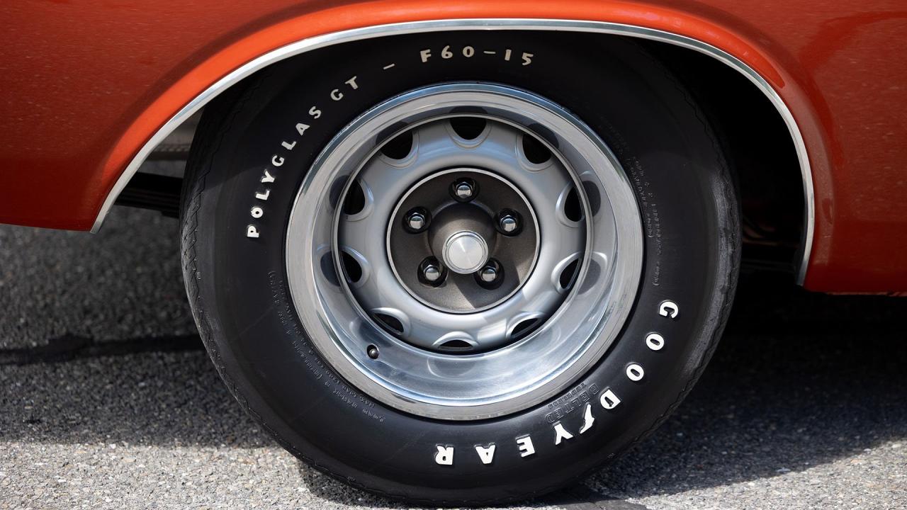 1970 Dodge Challenger R/T SE Hardtop 440 Six Pack