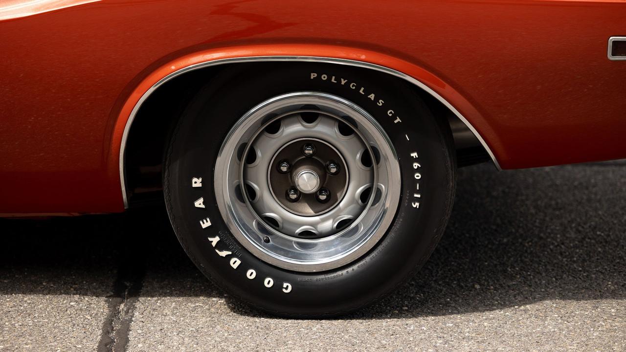 1970 Dodge Challenger R/T SE Hardtop 440 Six Pack