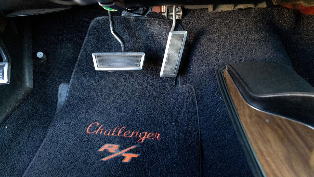 1970 Dodge Challenger R/T SE Hardtop 440 Six Pack