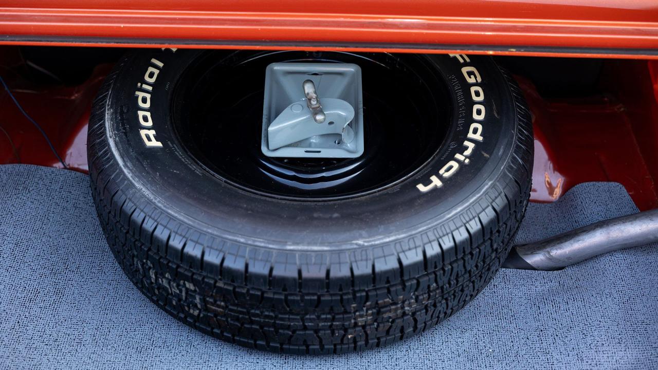 1970 Dodge Challenger R/T SE Hardtop 440 Six Pack