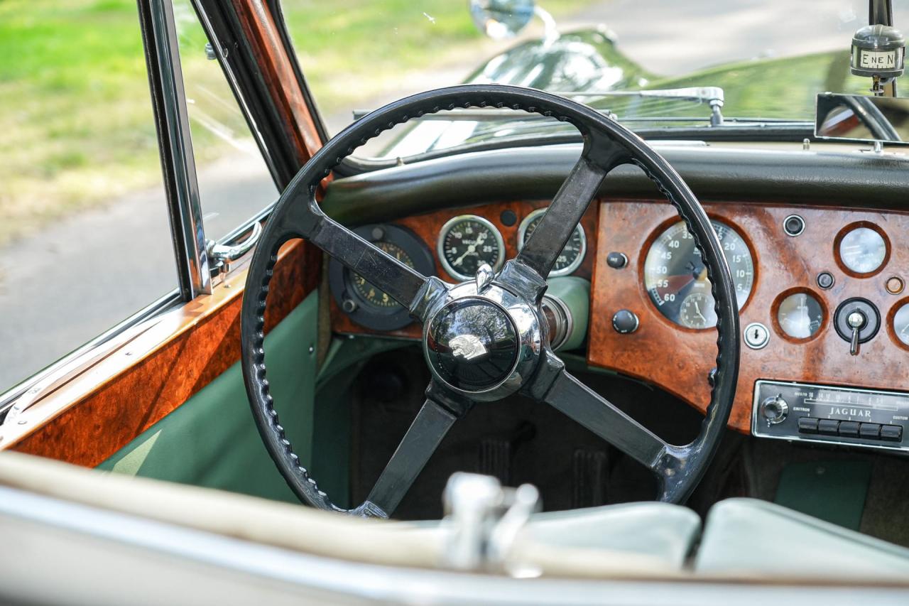 1953 Jaguar XK 120