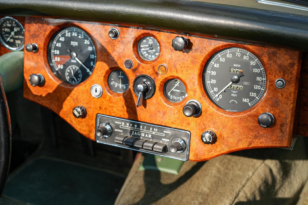 1953 Jaguar XK 120