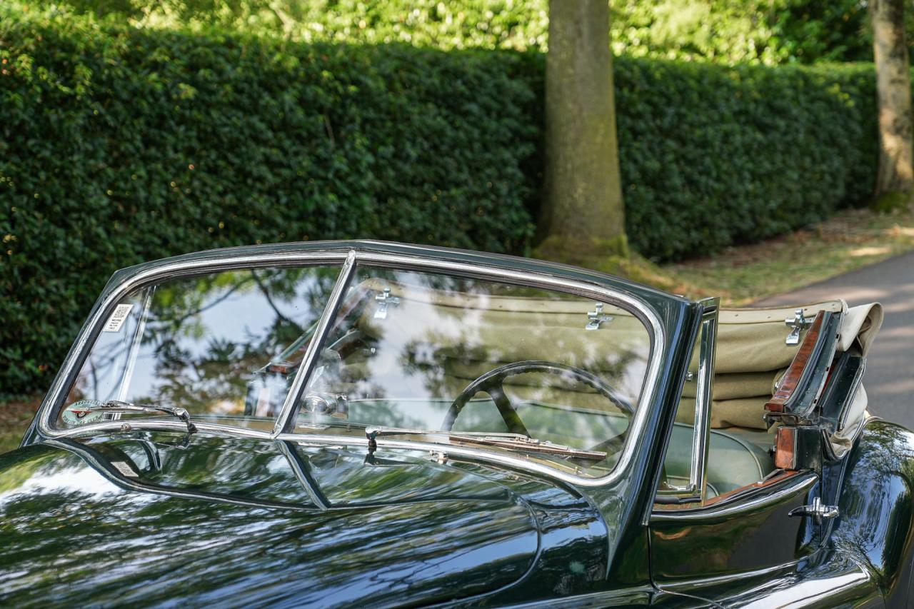 1953 Jaguar XK 120
