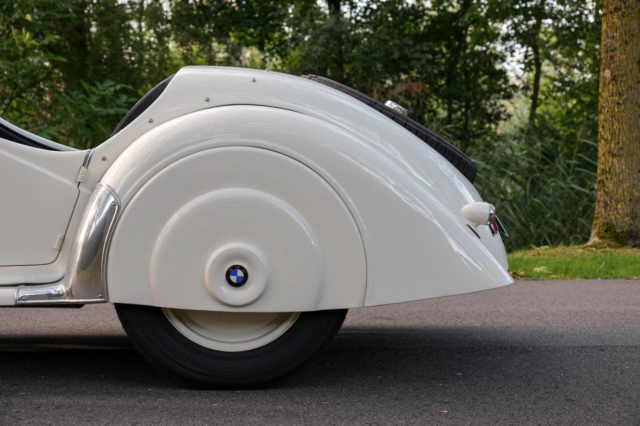 1938 BMW 328