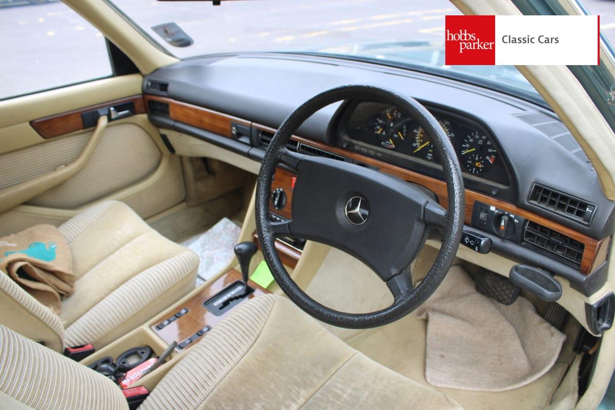 1981 Mercedes - Benz 380 SE Auto W126