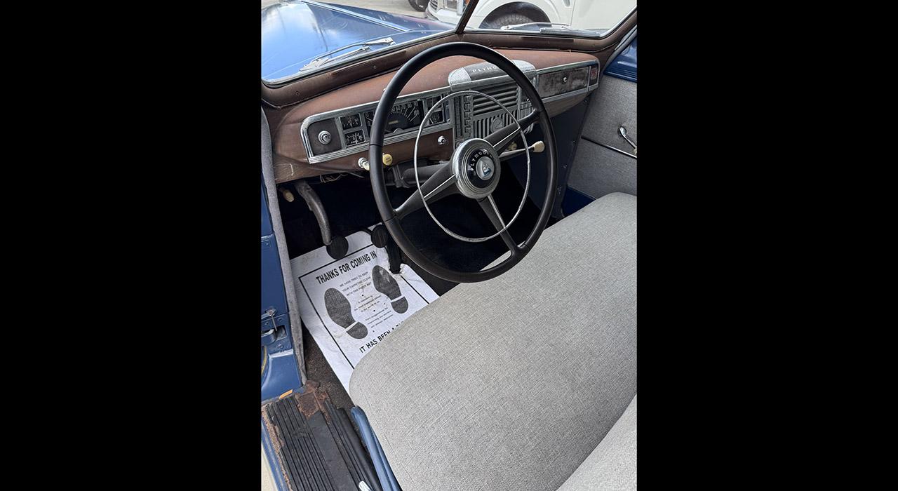 1948 Plymouth SPECIAL DELUXE