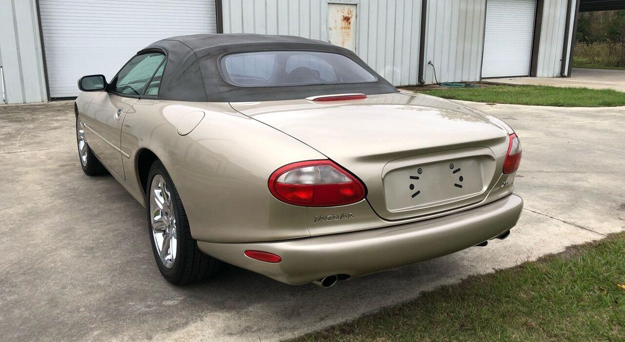 2000 Jaguar XK8