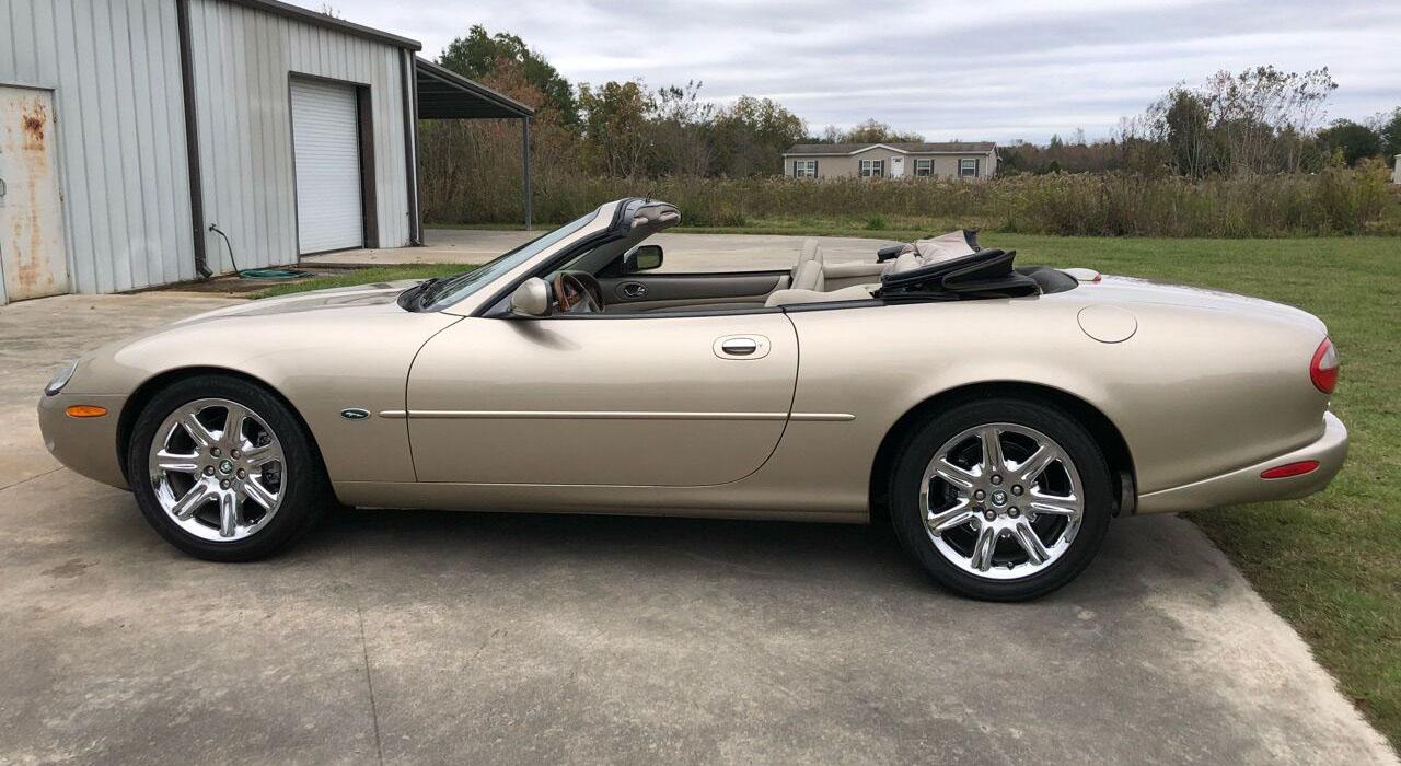 2000 Jaguar XK8