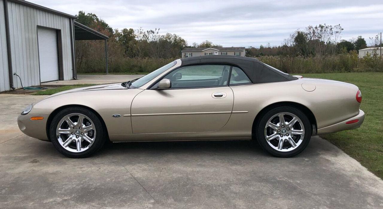 2000 Jaguar XK8