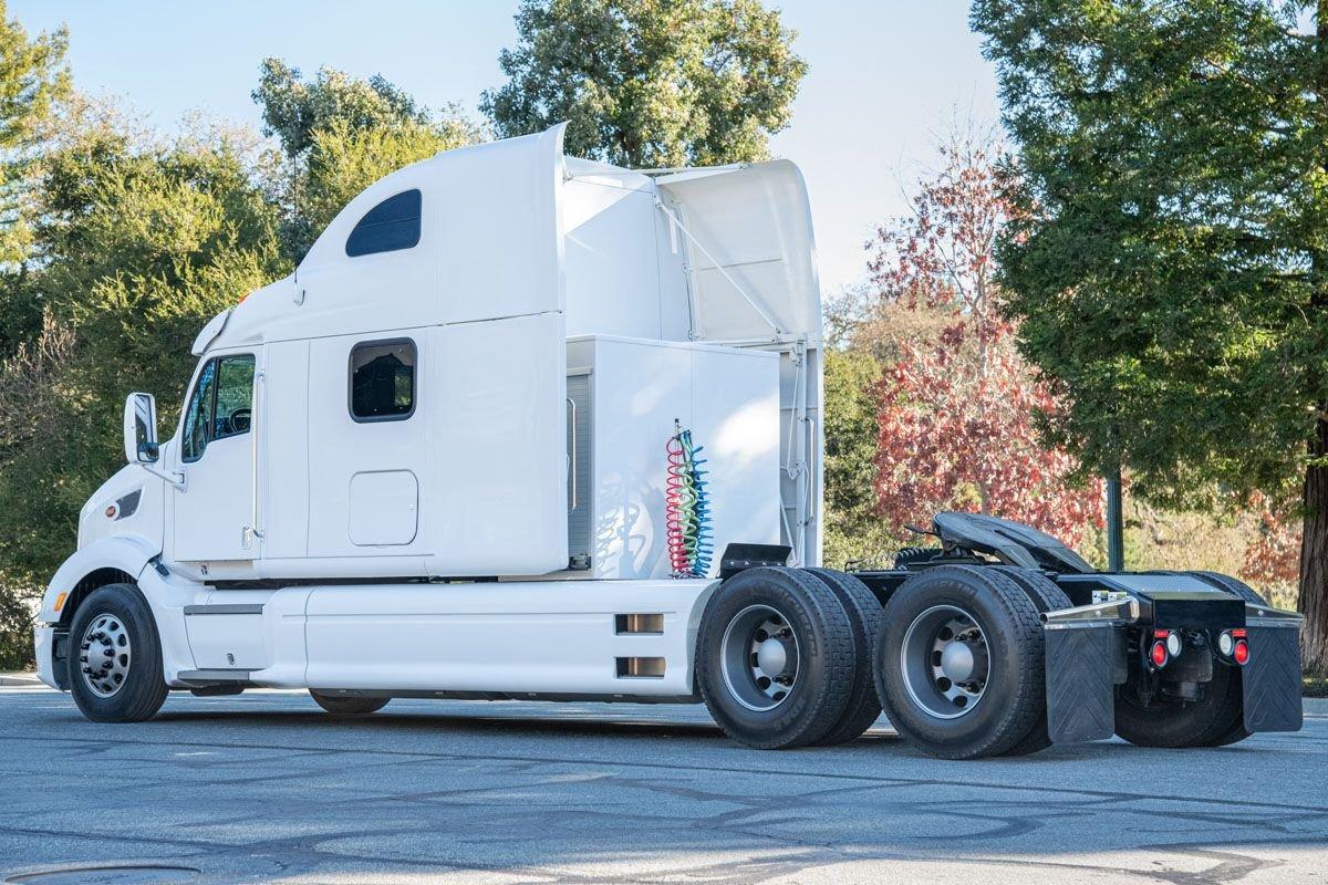 2012 Peterbilt 587 Unknown