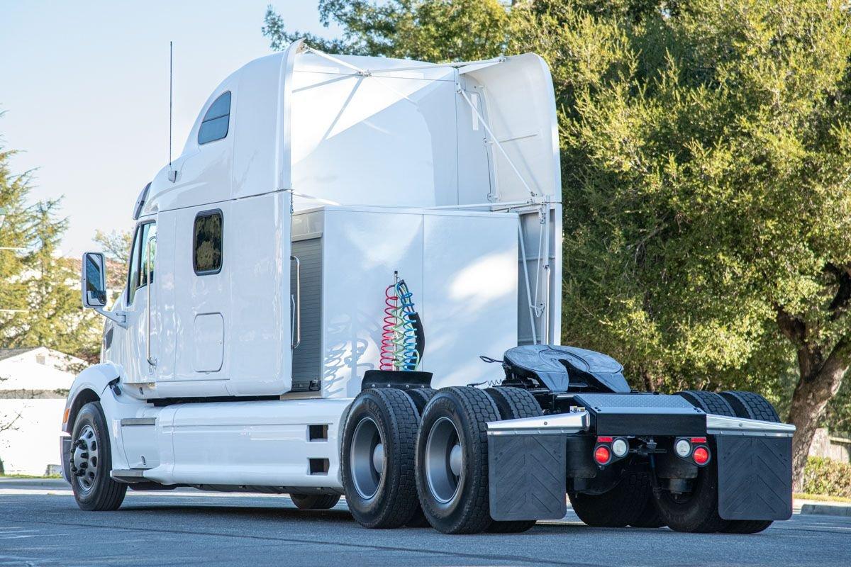 2012 Peterbilt 587 Unknown