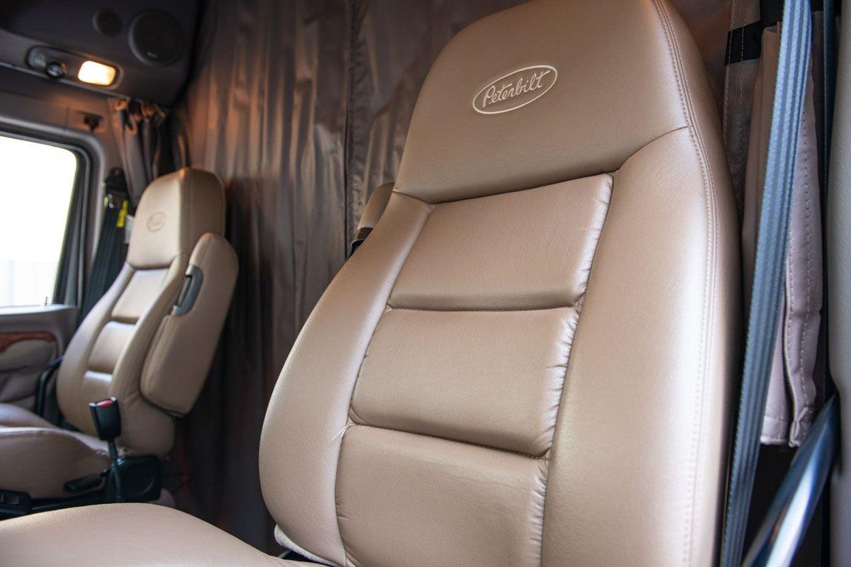 2012 Peterbilt 587 Unknown