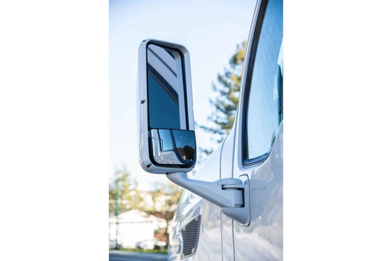 2012 Peterbilt 587 Unknown