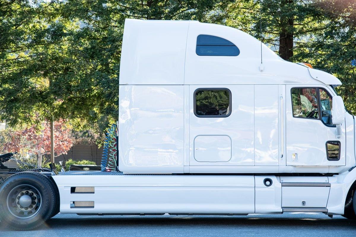 2012 Peterbilt 587 Unknown