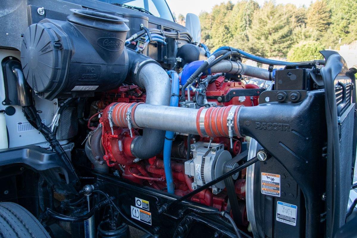 2012 Peterbilt 587 Unknown