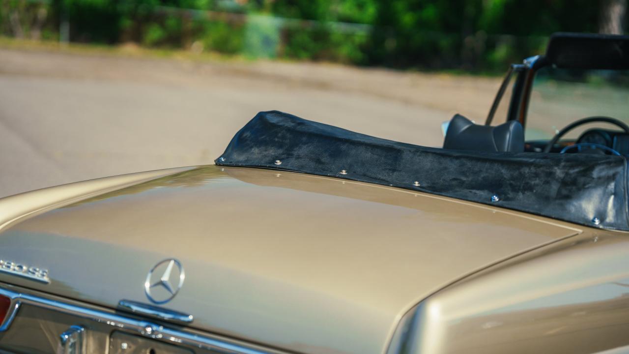 1970 Mercedes - Benz 280 SE Cabriolet