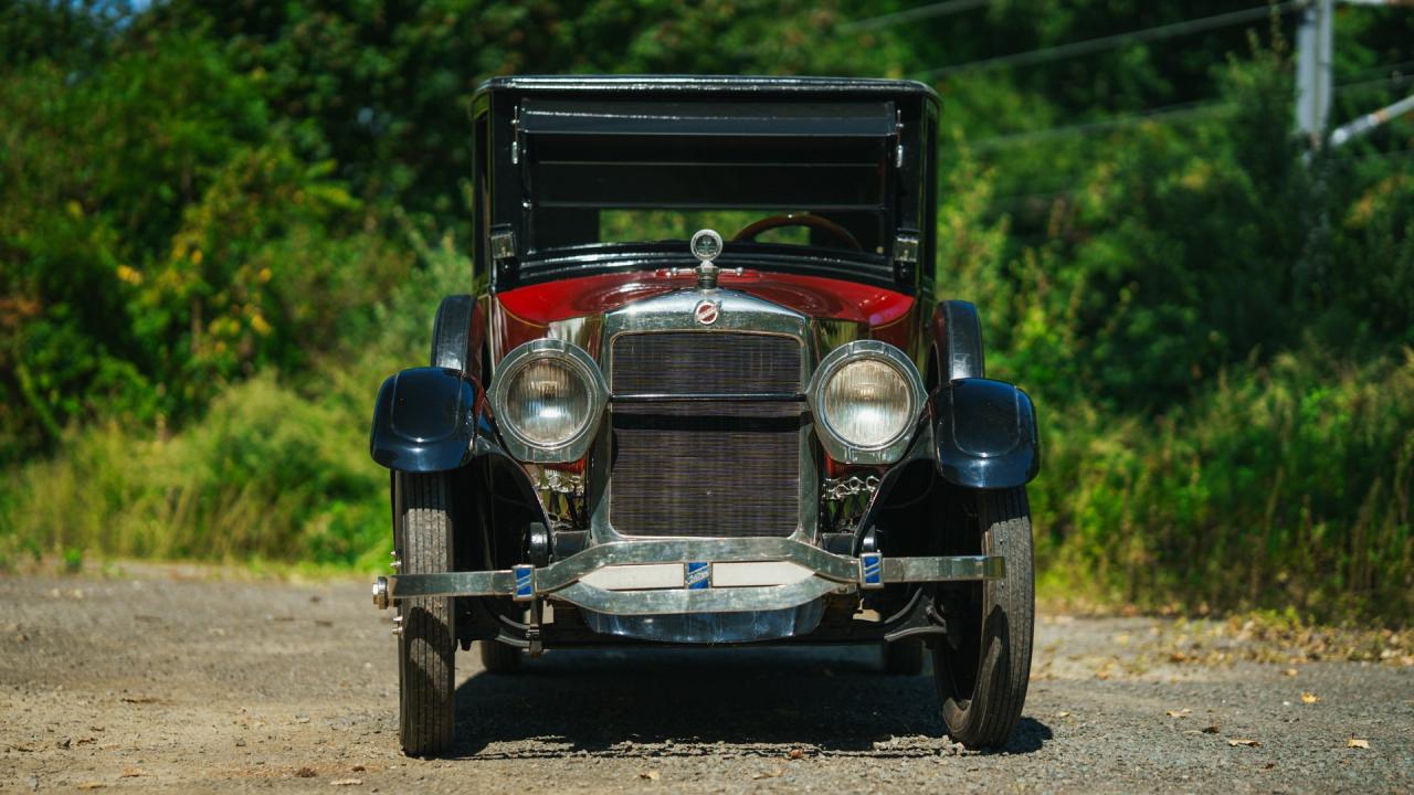 1924 Studebaker Big-Six Sedan