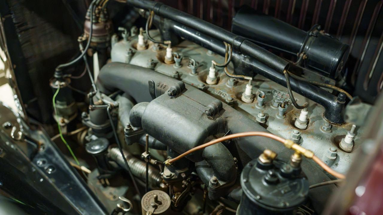 1924 Studebaker Big-Six Sedan