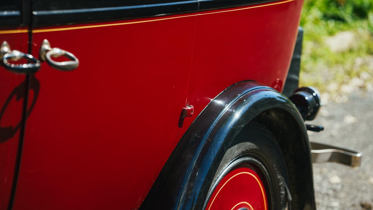 1924 Studebaker Big-Six Sedan