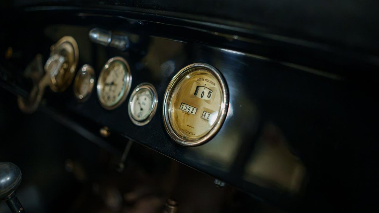 1924 Studebaker Big-Six Sedan