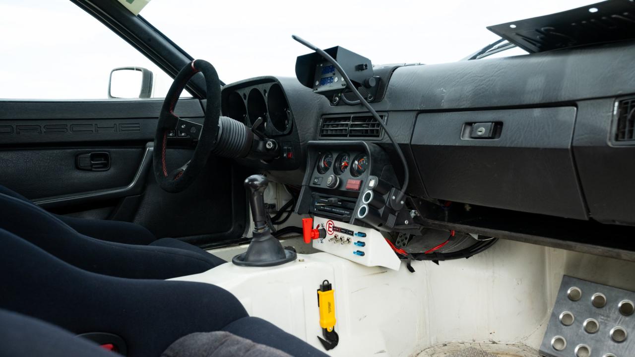 1978 Porsche 924 Rothmans Safari Tribute