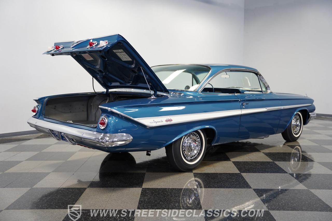 1961 Chevrolet Impala Bubble Top