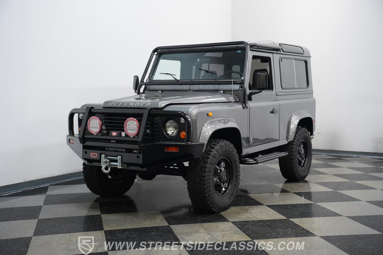 1997 Land Rover Defender 90 NAS