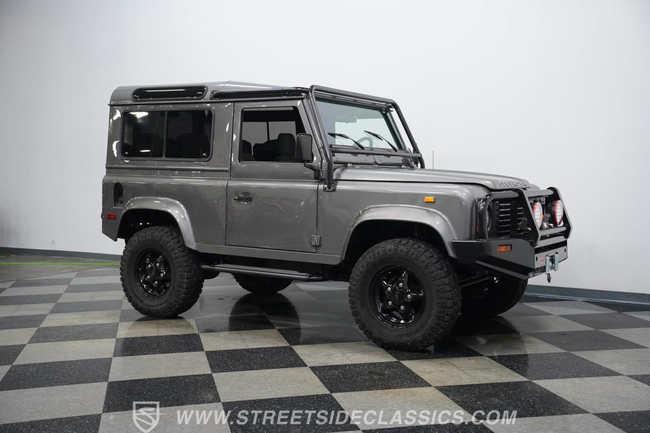 1997 Land Rover Defender 90 NAS