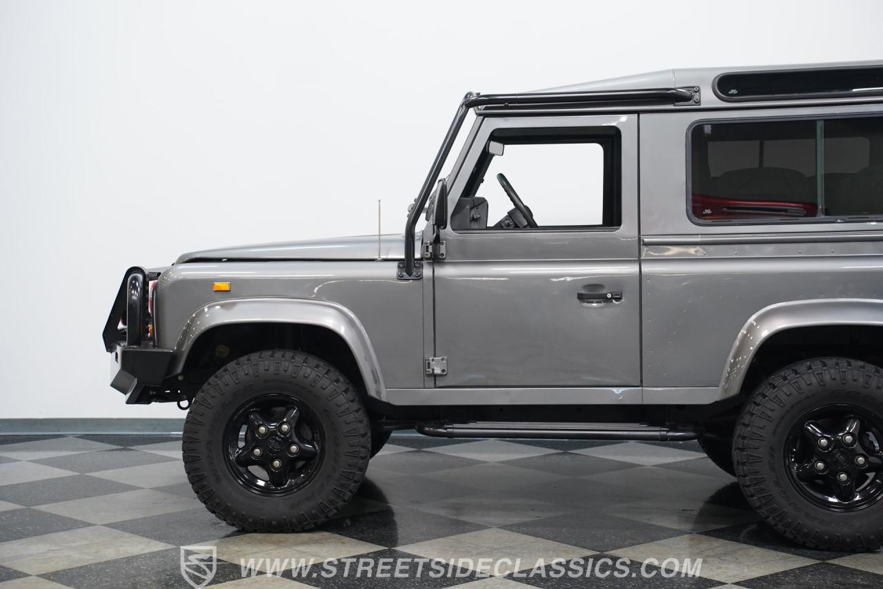 1997 Land Rover Defender 90 NAS