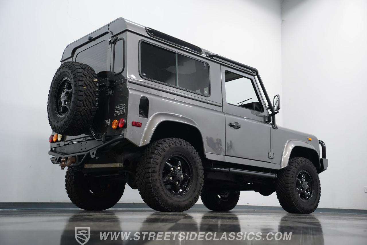 1997 Land Rover Defender 90 NAS