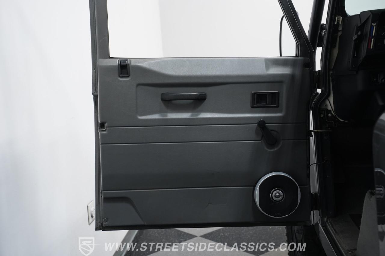 1997 Land Rover Defender 90 NAS