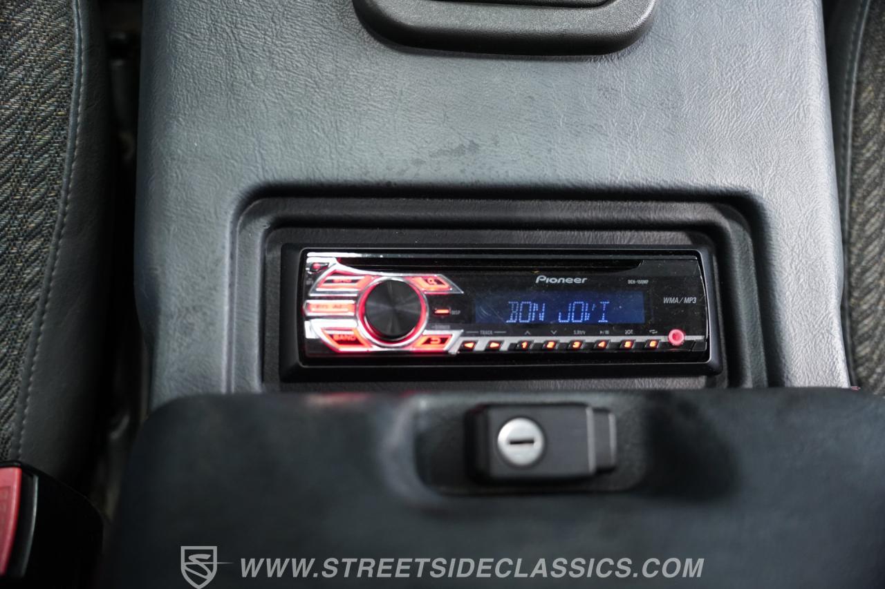 1997 Land Rover Defender 90 NAS