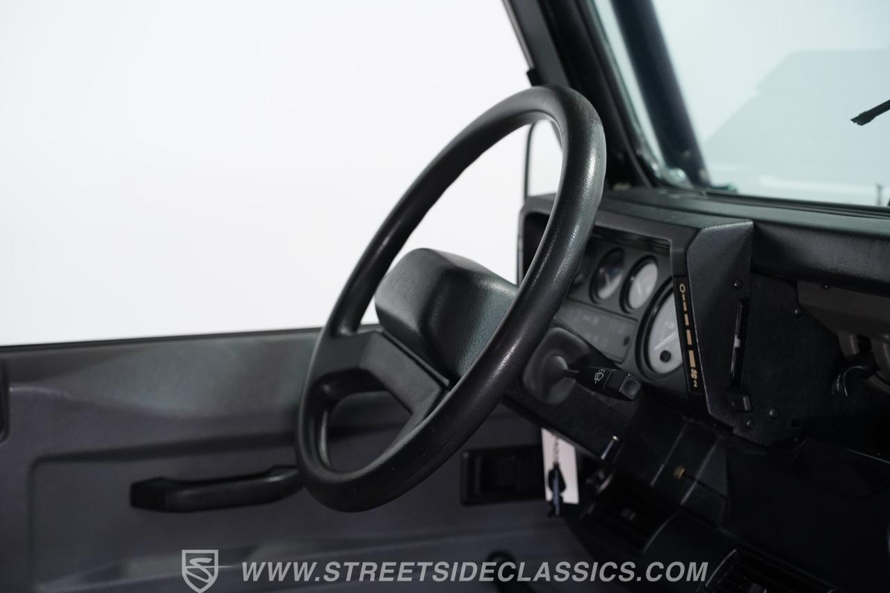 1997 Land Rover Defender 90 NAS