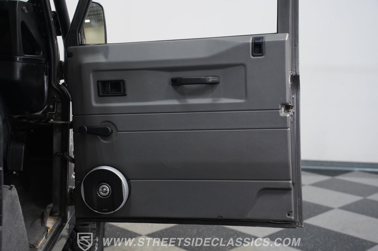 1997 Land Rover Defender 90 NAS