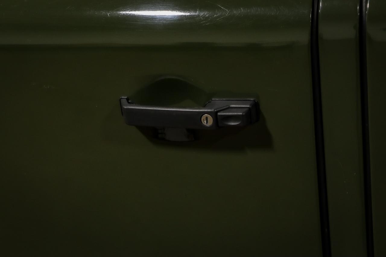 1986 Land Rover Defender 110