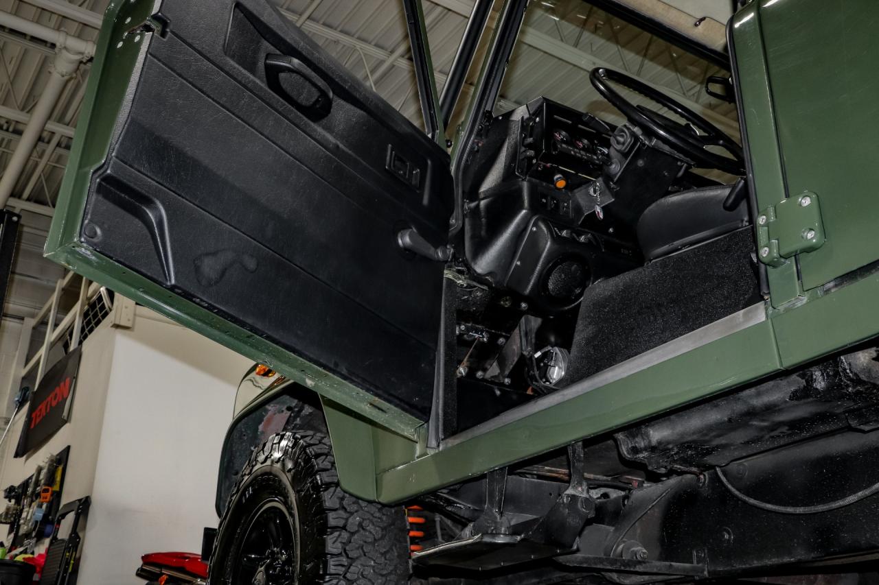 1986 Land Rover Defender 110