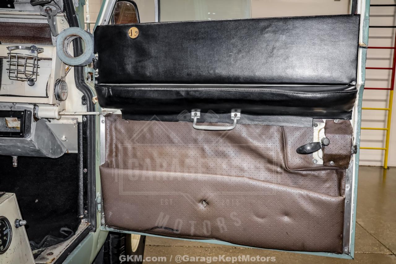 1965 Land Rover Series 2A