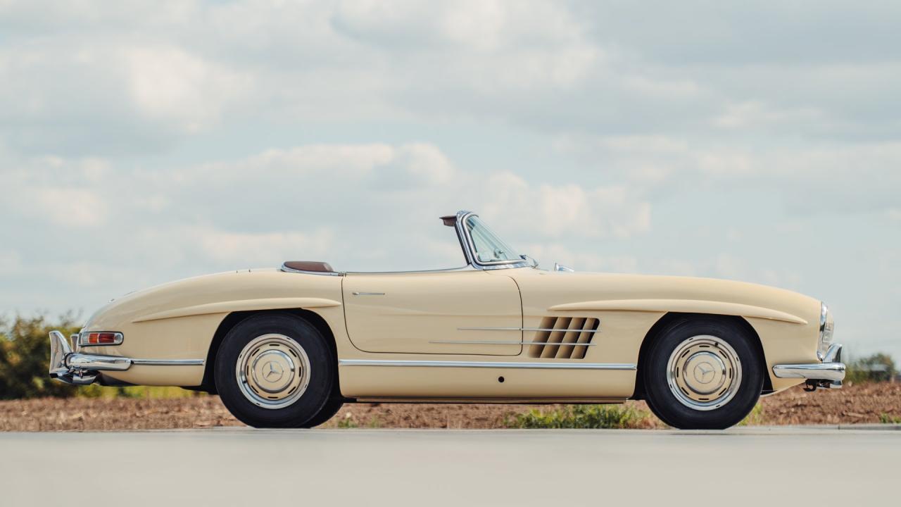 1957 Mercedes - Benz 300 SL Roadster