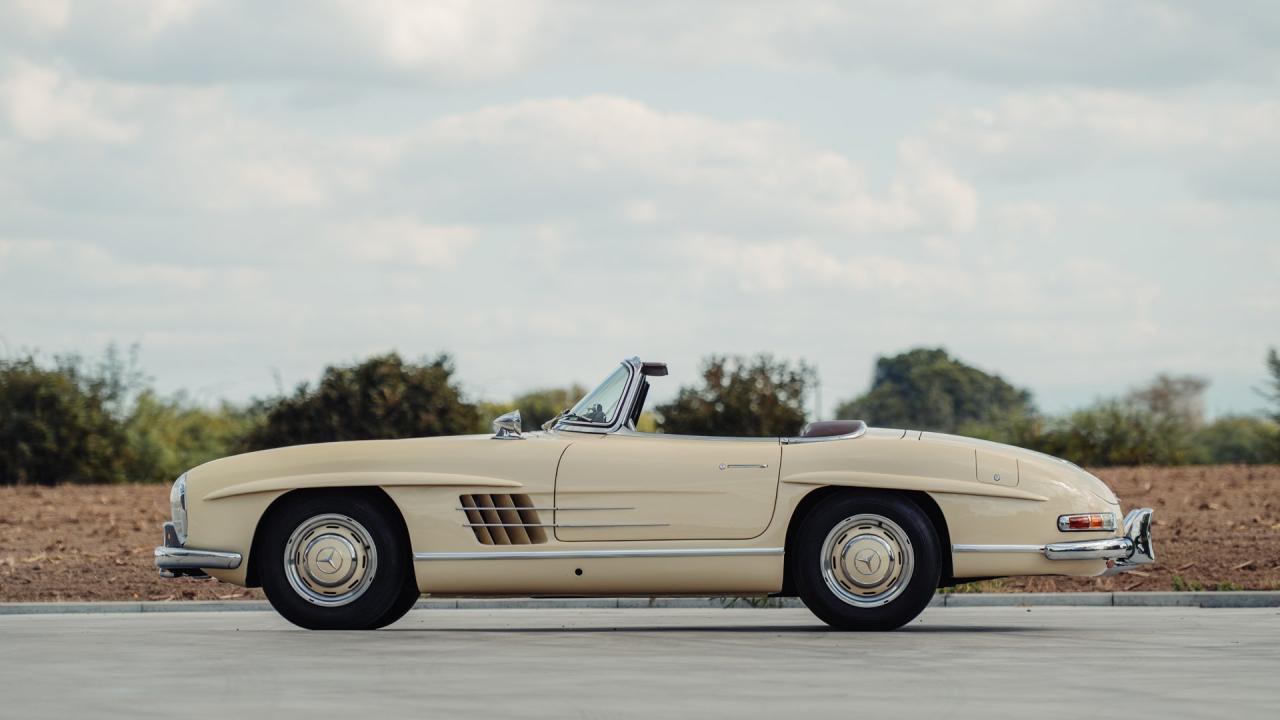 1957 Mercedes - Benz 300 SL Roadster