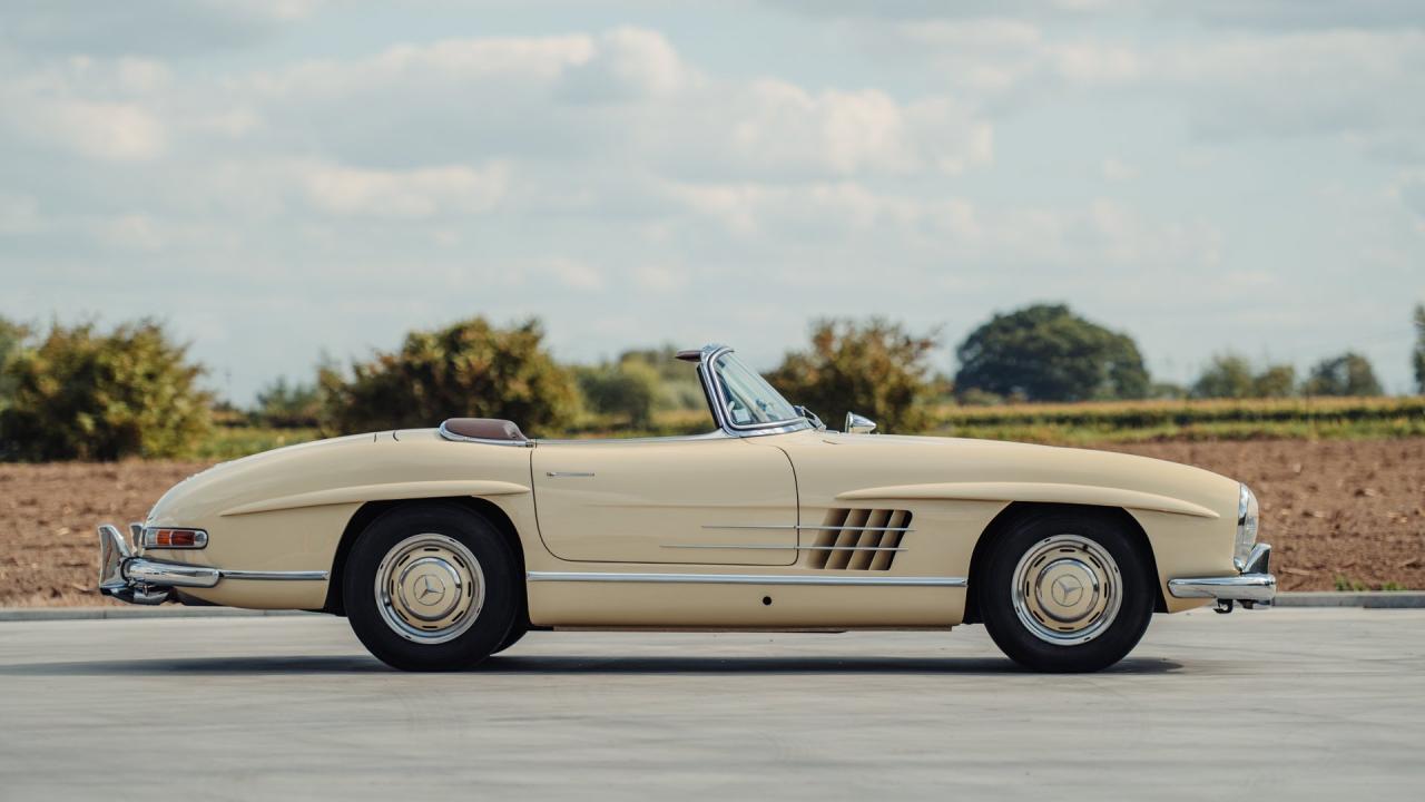1957 Mercedes - Benz 300 SL Roadster