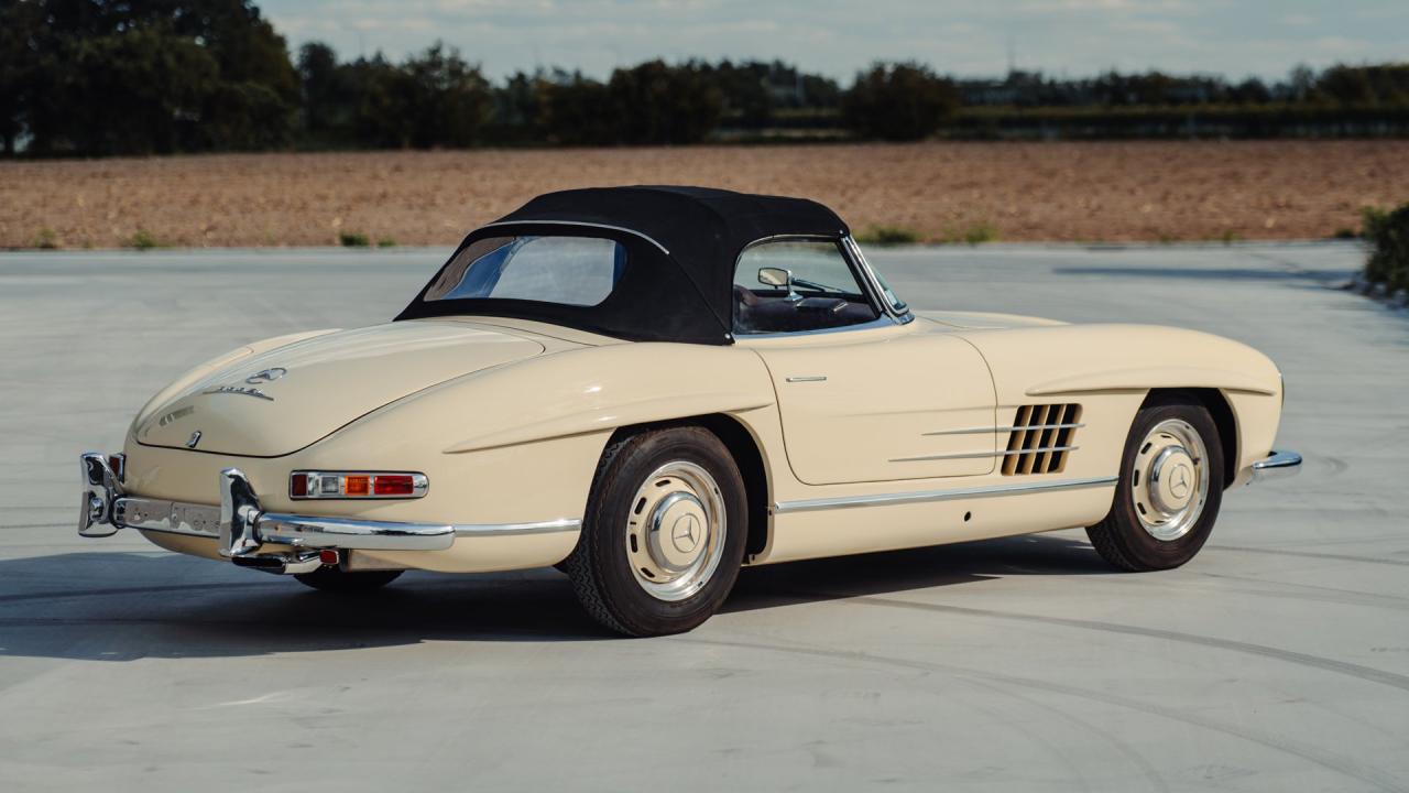 1957 Mercedes - Benz 300 SL Roadster
