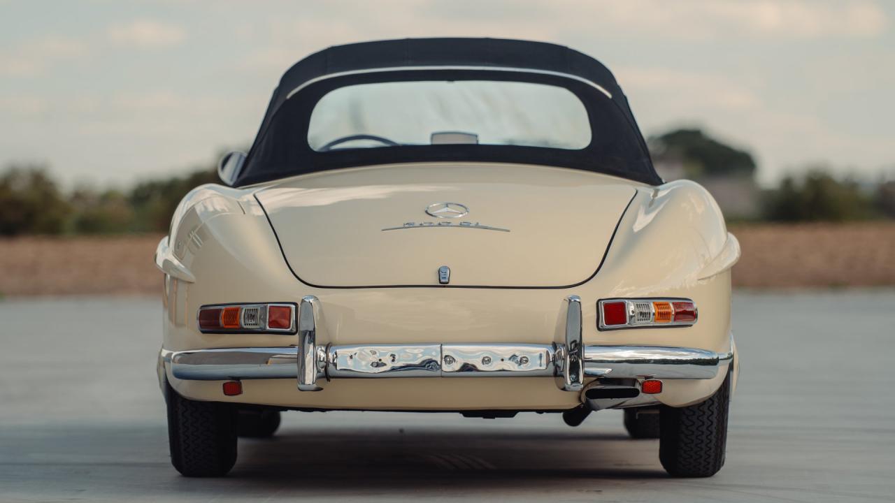 1957 Mercedes - Benz 300 SL Roadster